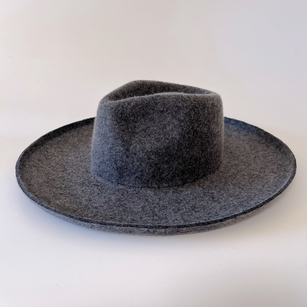 NWT Olive & Pique Lenny wool felt hat in dark heather gray, OSFM